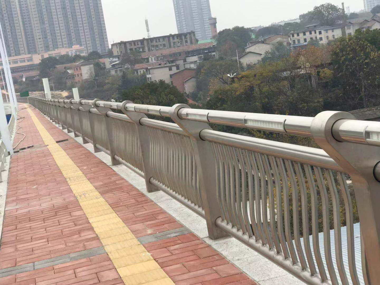 湖南衡陽護欄案例
